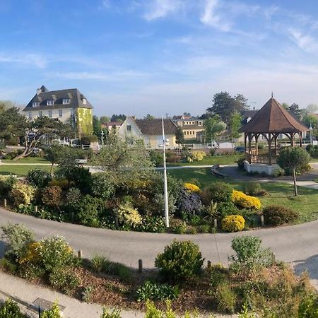 Apartament Les Alises Merville-Franceville-Plage Zewnętrze zdjęcie