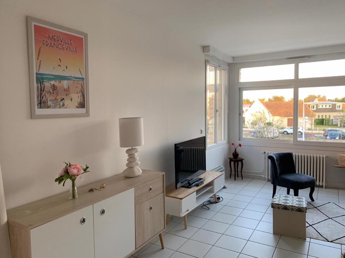 Apartament Les Alises Merville-Franceville-Plage Zewnętrze zdjęcie